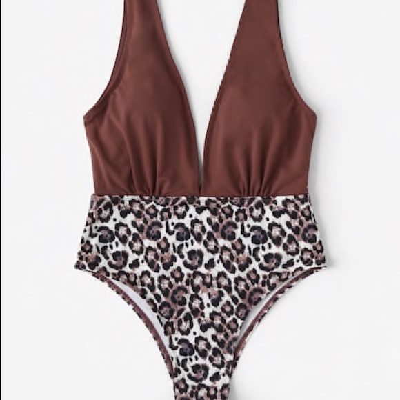 Swimsuit Leopard Print Front & Back Plunge One Piece Size L NWT - Picture 4 of 5